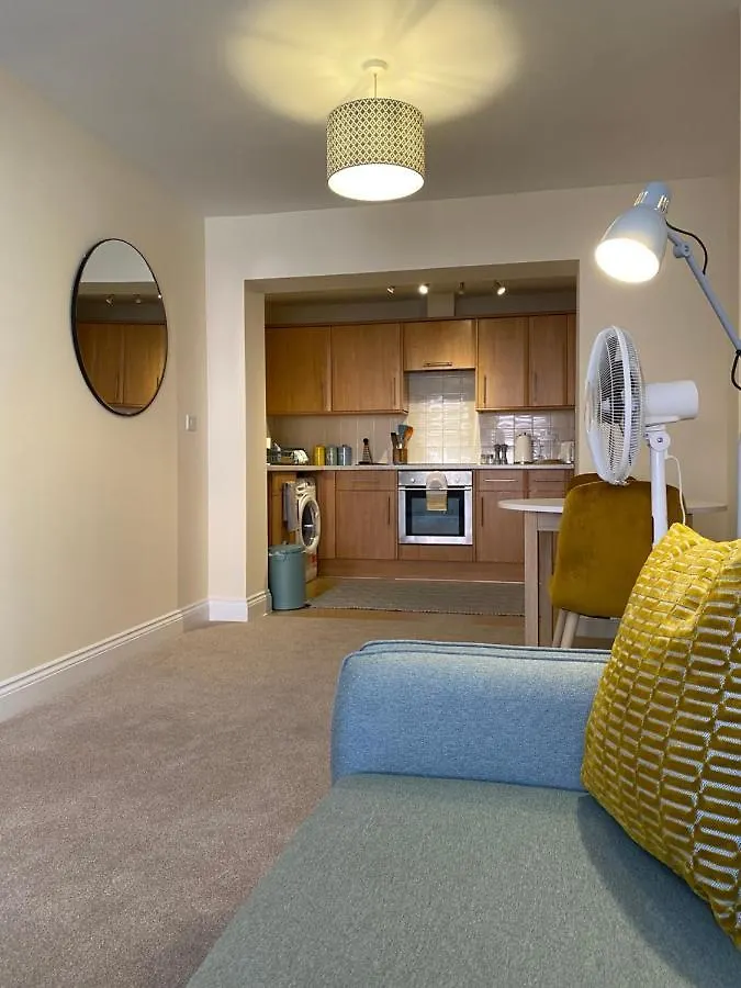 1 Bedroom Apartment In The Heart Of Bournemouth 0*,  United Kingdom