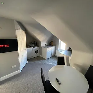  Apartment Luton Short Term Lets - Cardiff Road United Kingdom