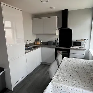  Apartment New 2 Bedroom First Floor Close To